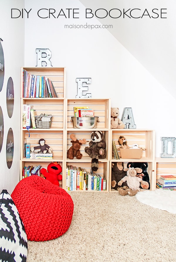 Create an adorable reading and play room for kids with this diy wood crate bookcase | maisondepax.com